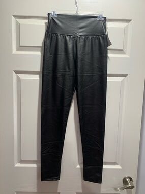 High-Waist Black Faux Leather Leggings - Women